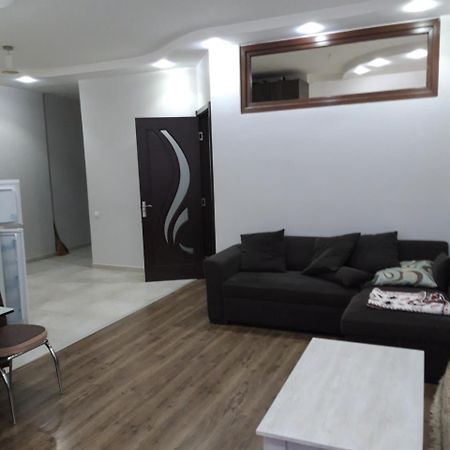 Mari Apartment Batumi Luaran gambar