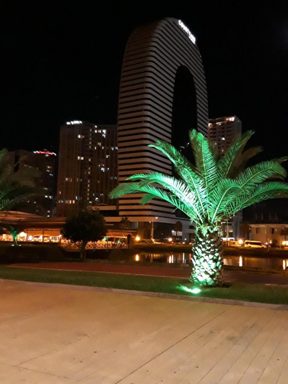 Mari Apartment Batumi Luaran gambar